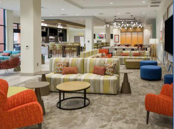 Hilton Garden Inn Visalia, Ca Экстерьер фото